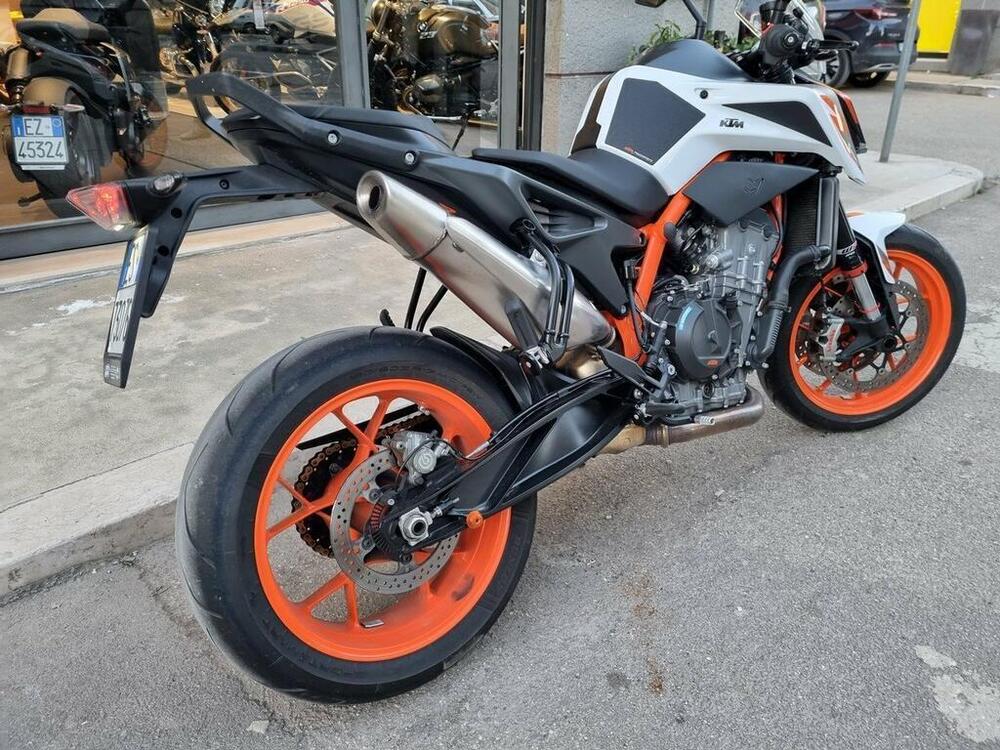 KTM 890 Duke R (2020) (7)