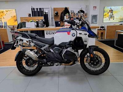Bmw R 1300 GS Adventure Trophy (2025) usata