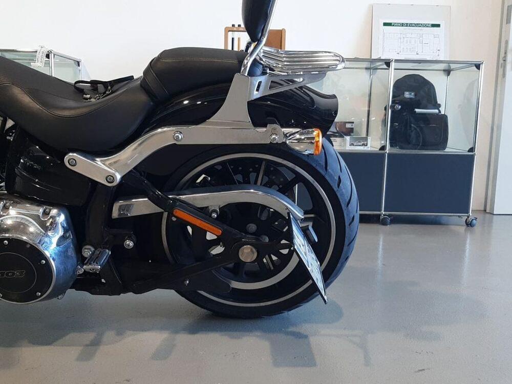 Harley-Davidson 1690 Breakout (2013 - 17) - FXSB (9)