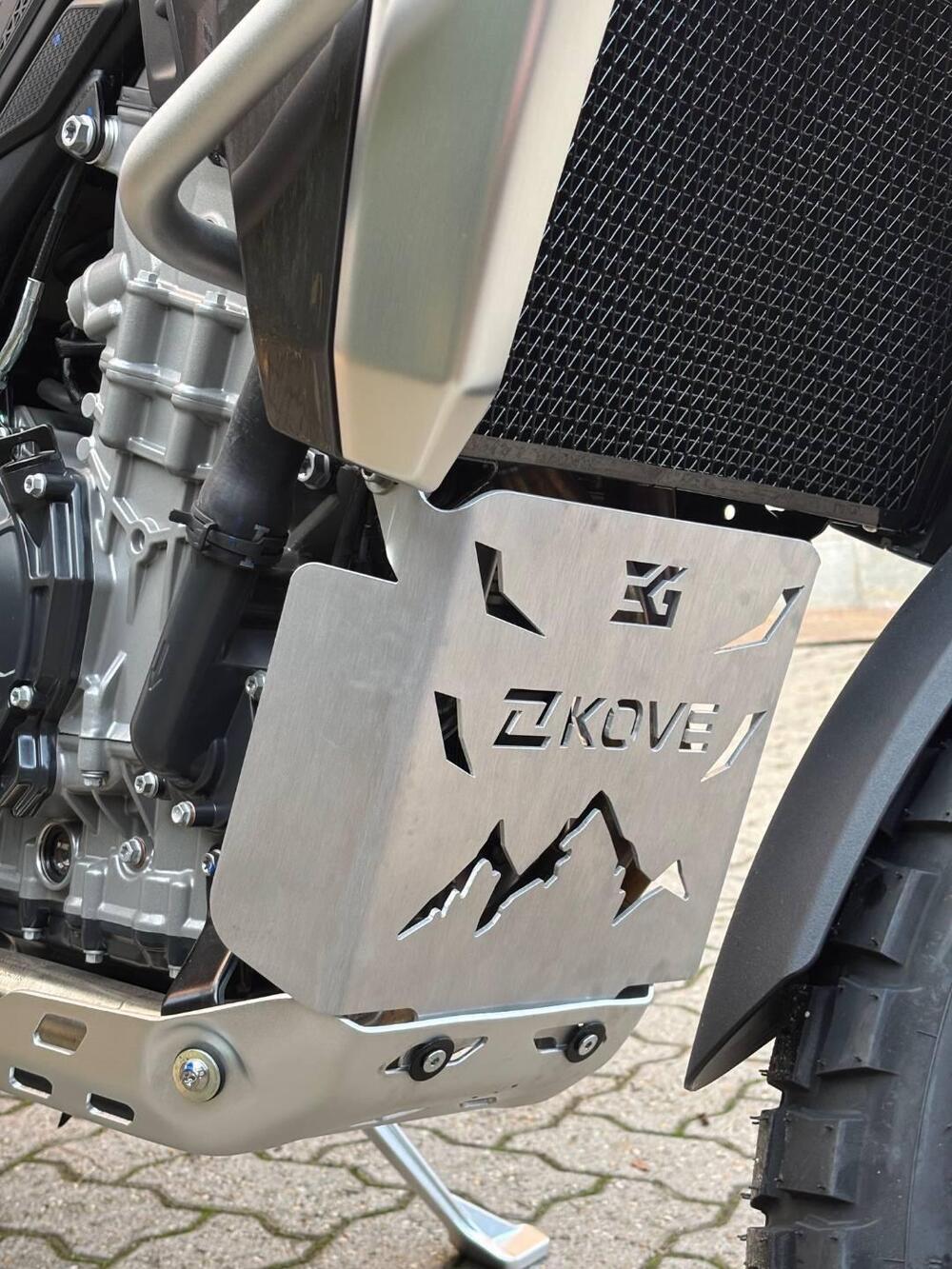 Kove 800X Pro (2024 - 25) (4)