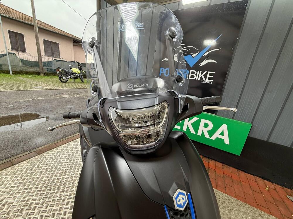 Piaggio Beverly 400 S (2025 - 26) (7)