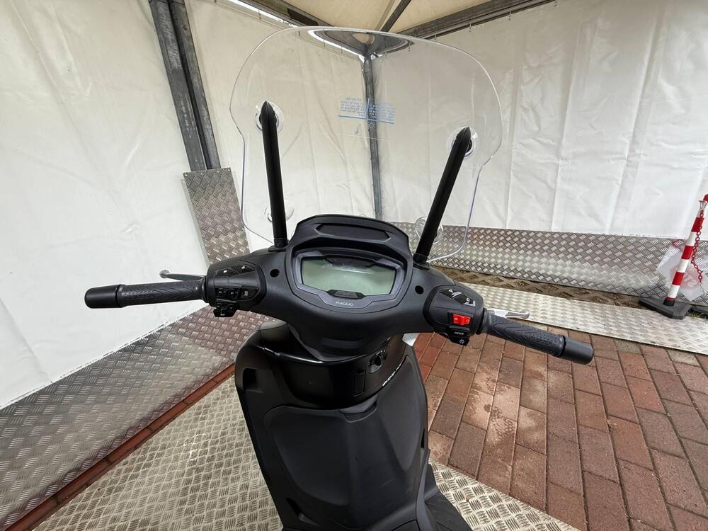 Piaggio Beverly 400 S (2025 - 26) (8)