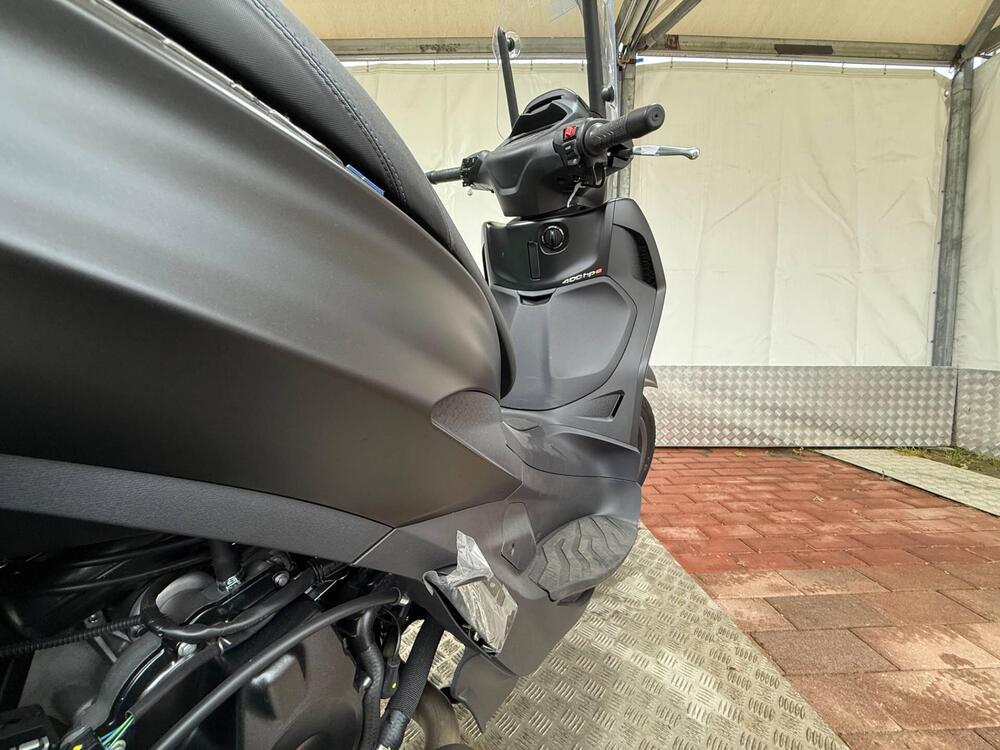 Piaggio Beverly 400 S (2025 - 26) (19)