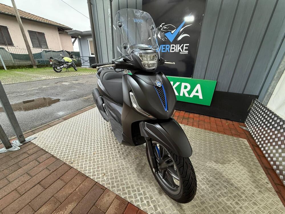 Piaggio Beverly 400 S (2025 - 26) (5)