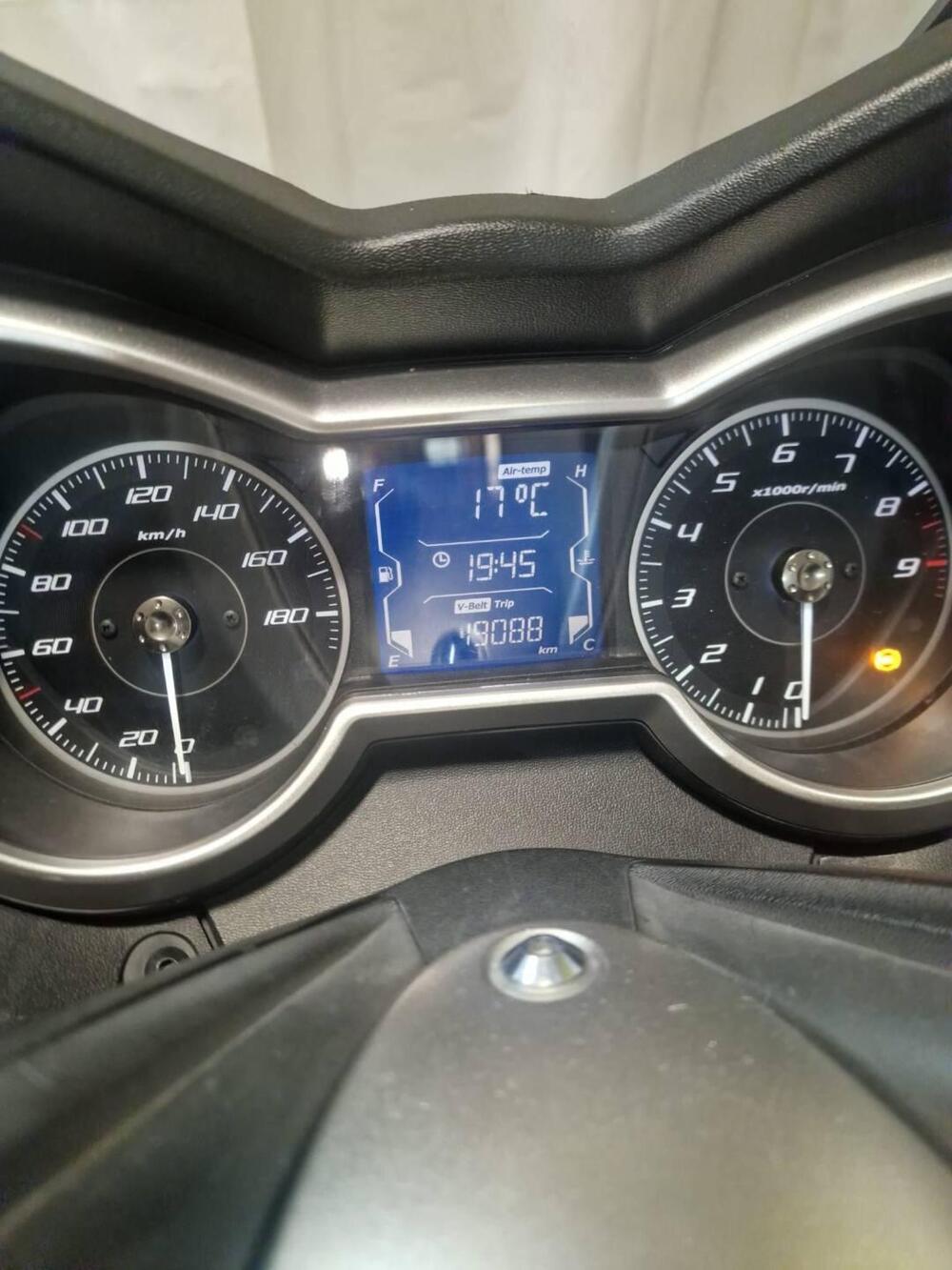 Yamaha X-Max 400 ABS (2017 - 20) (3)