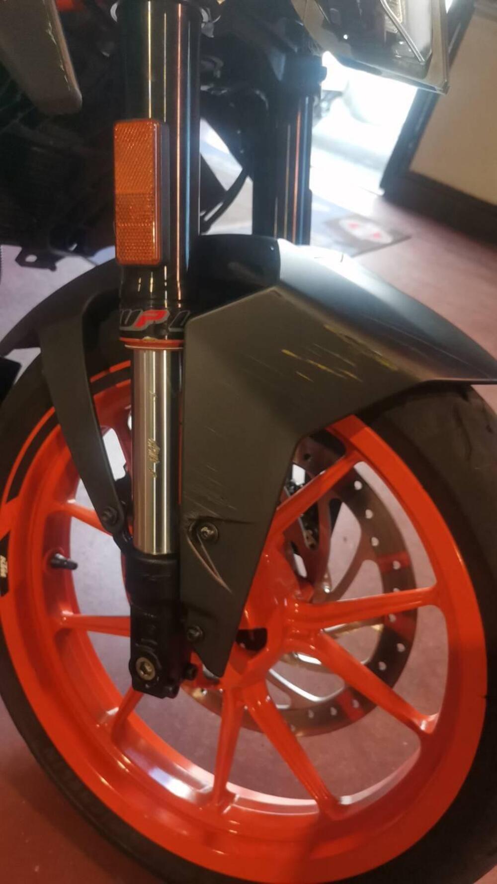 KTM 125 Duke (2021 - 23) (2)