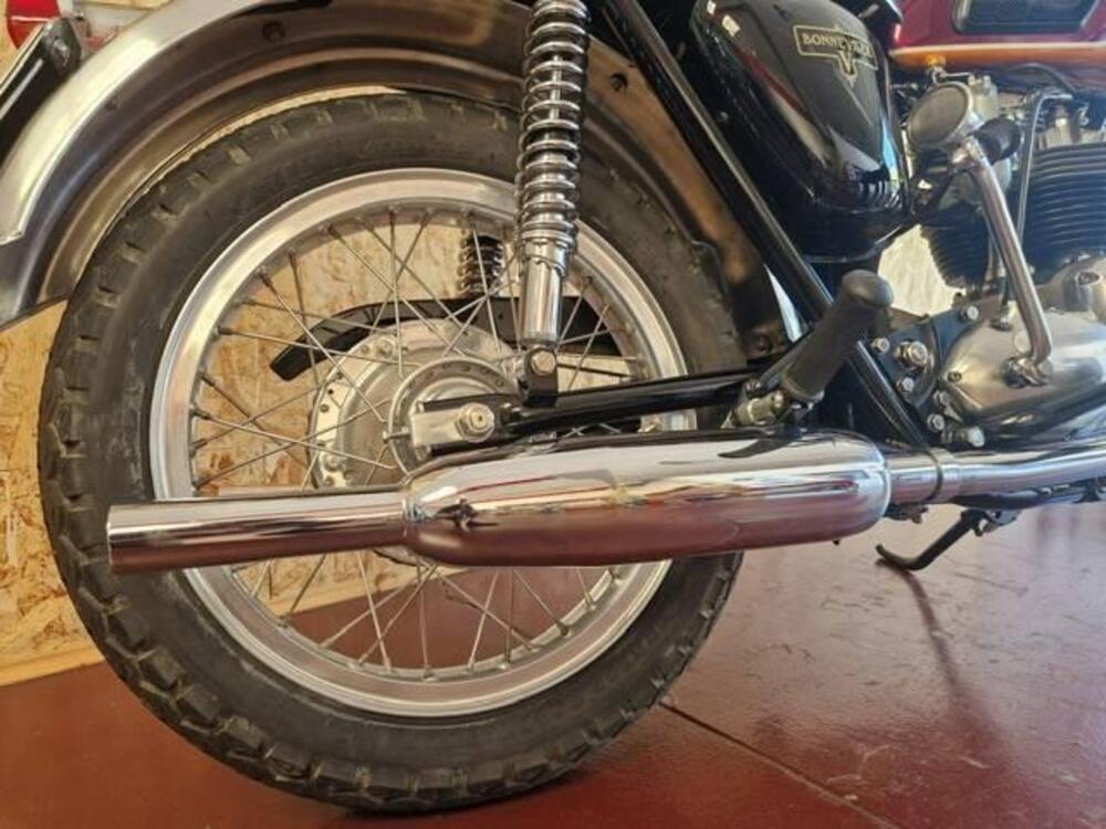 Triumph BONNEVILLE T120  (9)