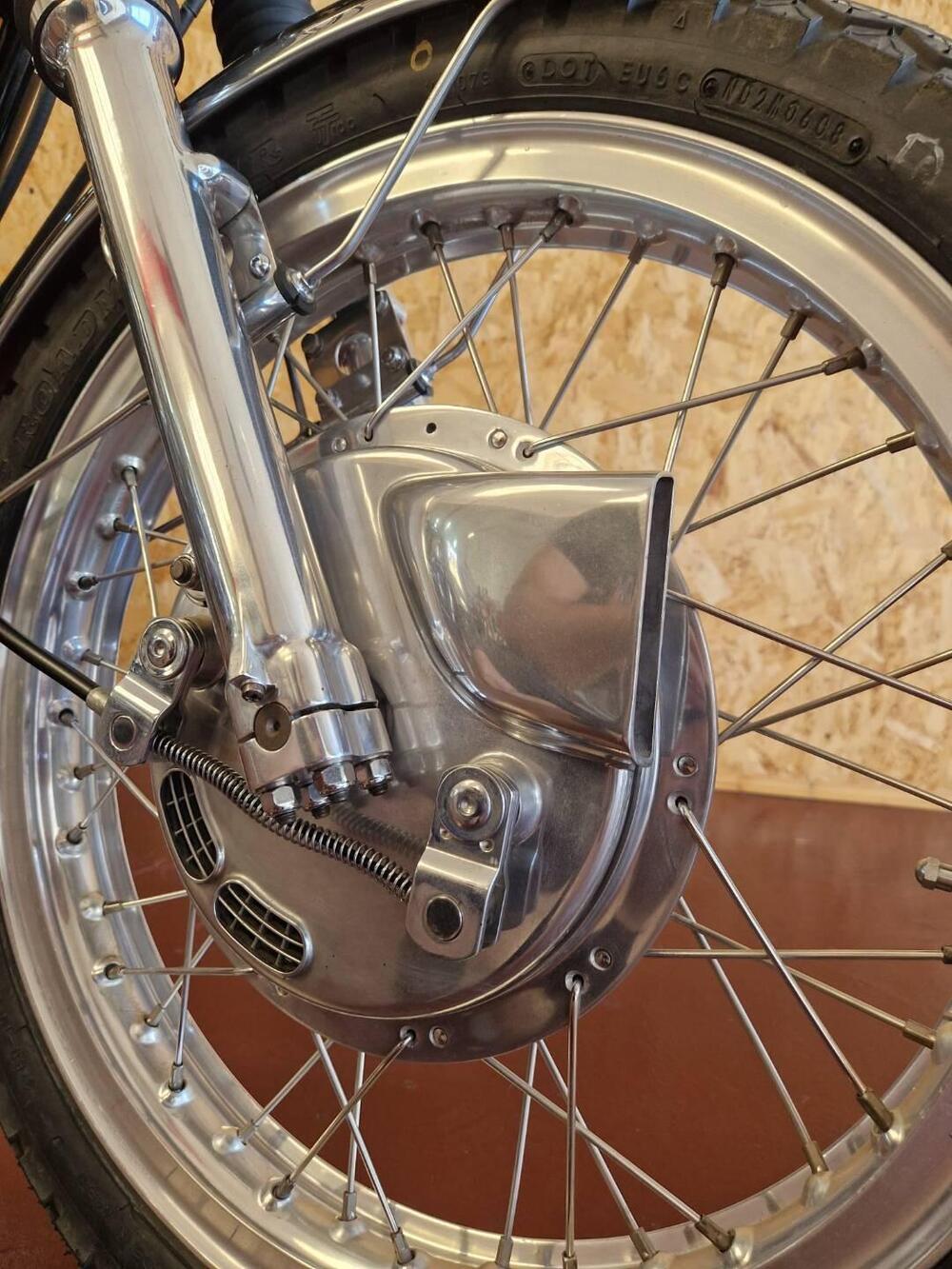 Triumph BONNEVILLE T120  (10)