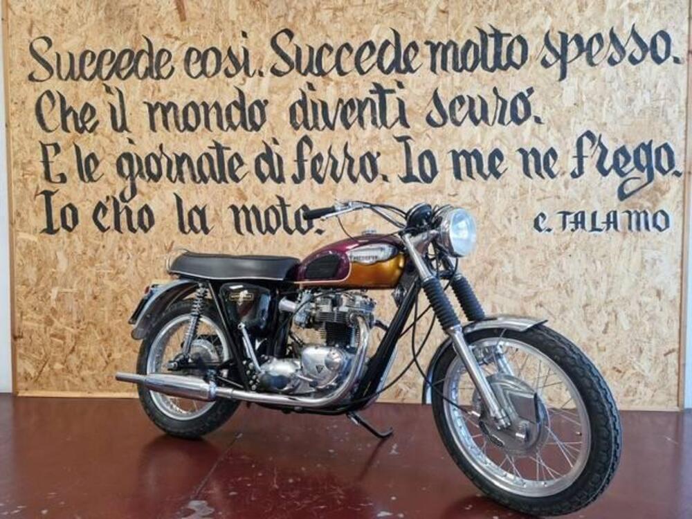 Triumph BONNEVILLE T120 