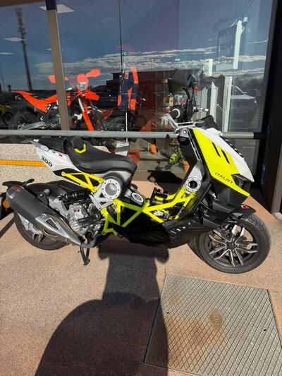 Italjet Moto Dragster 300 (2025) usata