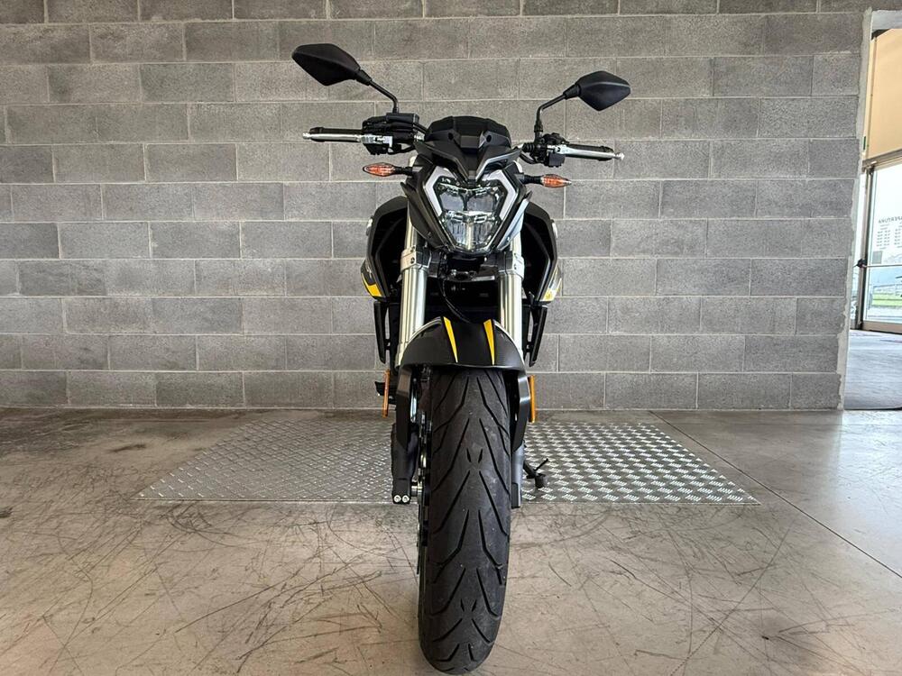 Voge Brivido 500R (2021 - 24) (4)