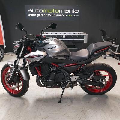 Kawasaki Z 650 (2021 - 24) usata