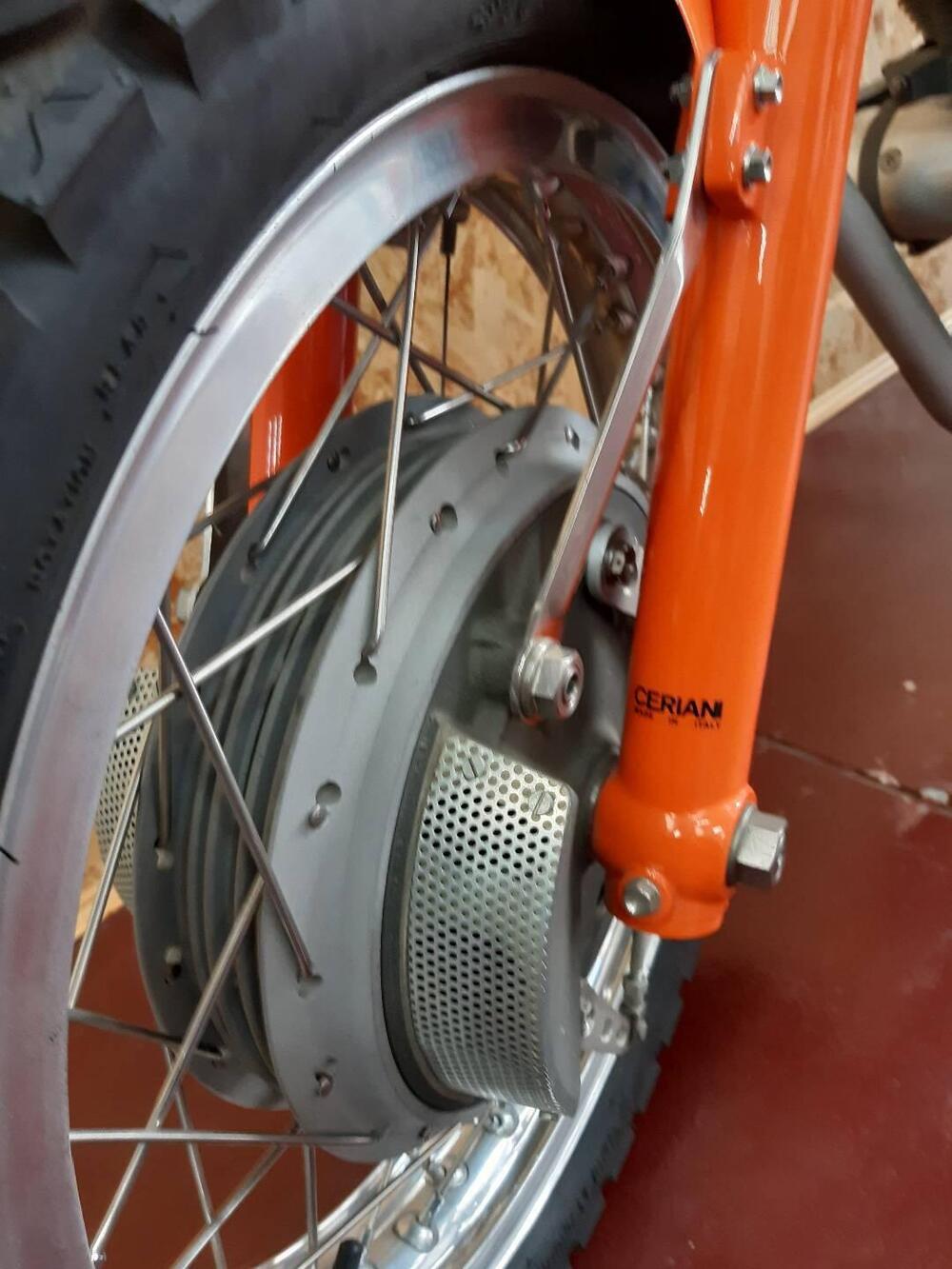 Laverda 750 SFC REPLICA (17)