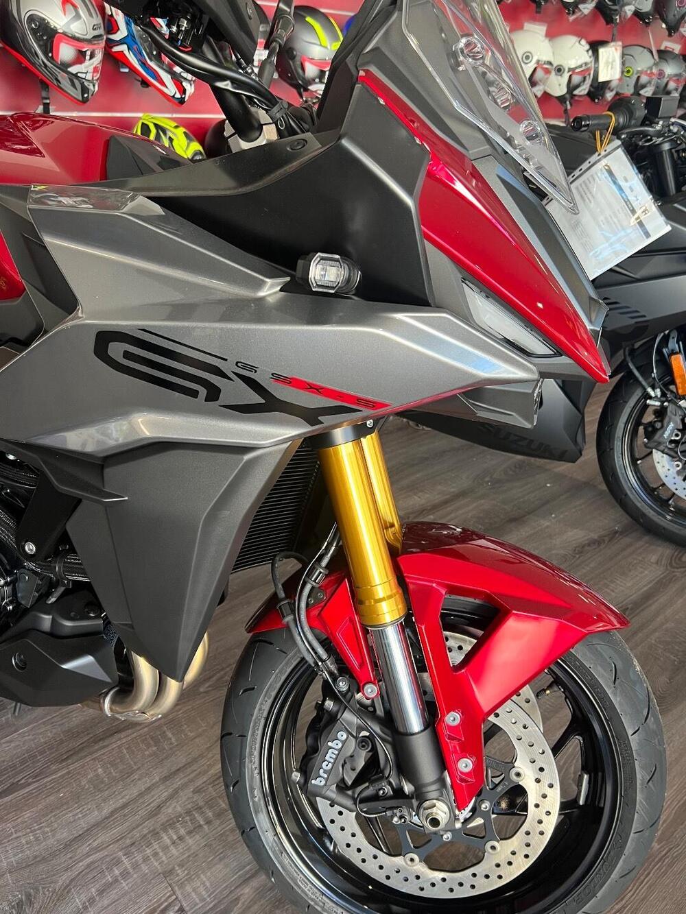 Suzuki GSX-S1000GX (2024 - 25) (12)