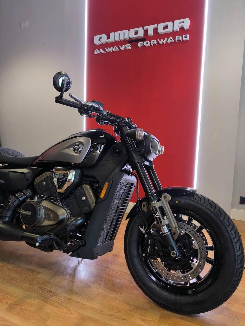 QJ Motor SRV 600 V (2025 - 26) (8)