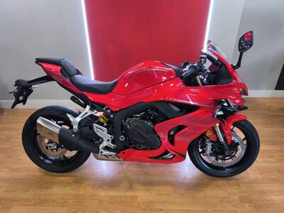 QJ Motor SRK 800 RR (2025) nuova