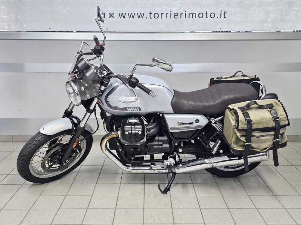 Moto Guzzi V7 Special (2021 - 24) (3)
