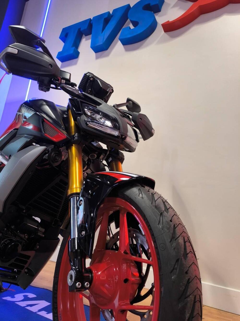 TVS Motor RTR 310 (2024 - 25) (4)