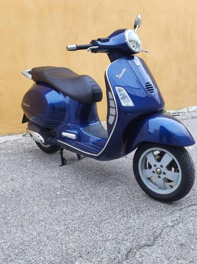Vespa Granturismo 200 L usata