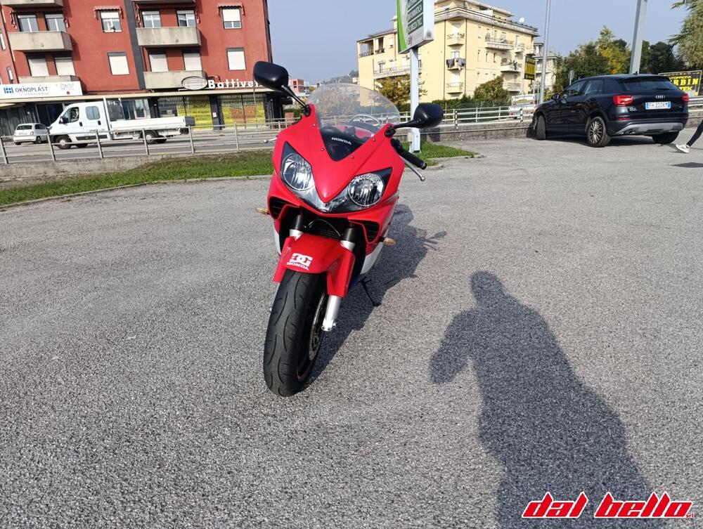 Honda CBR 600 F (2001 - 06) (2)