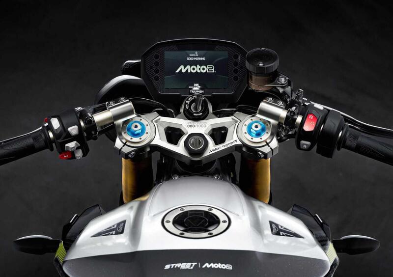 Triumph Street Triple Street Triple 765 Moto2 (2026) (13)