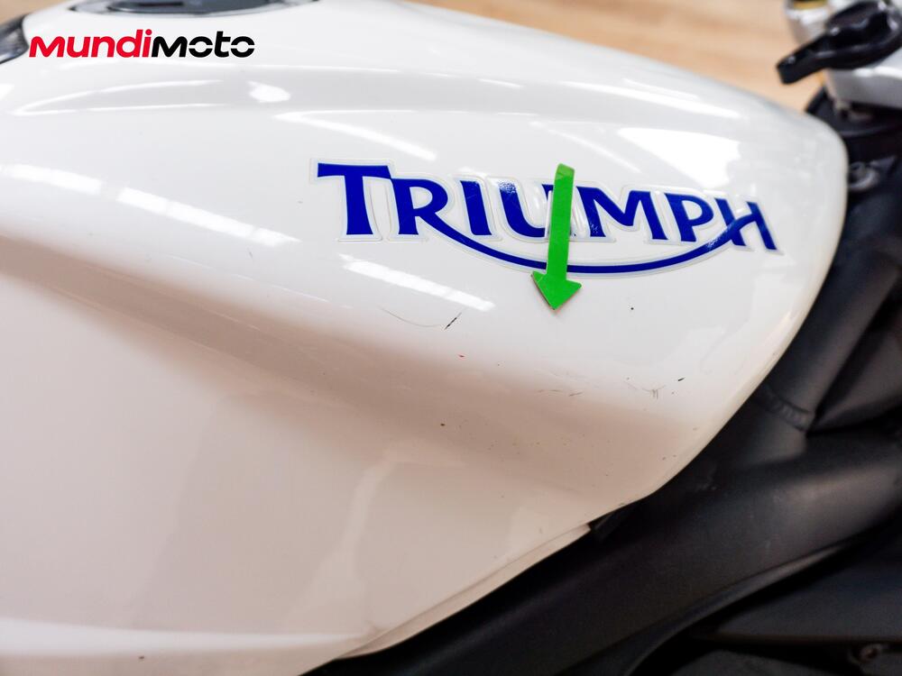 Triumph Street Triple (2013) (14)