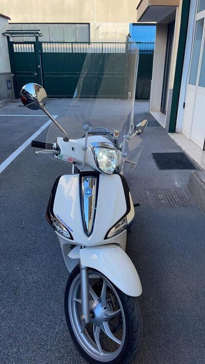 Piaggio Liberty S 50 4T (2020) usata