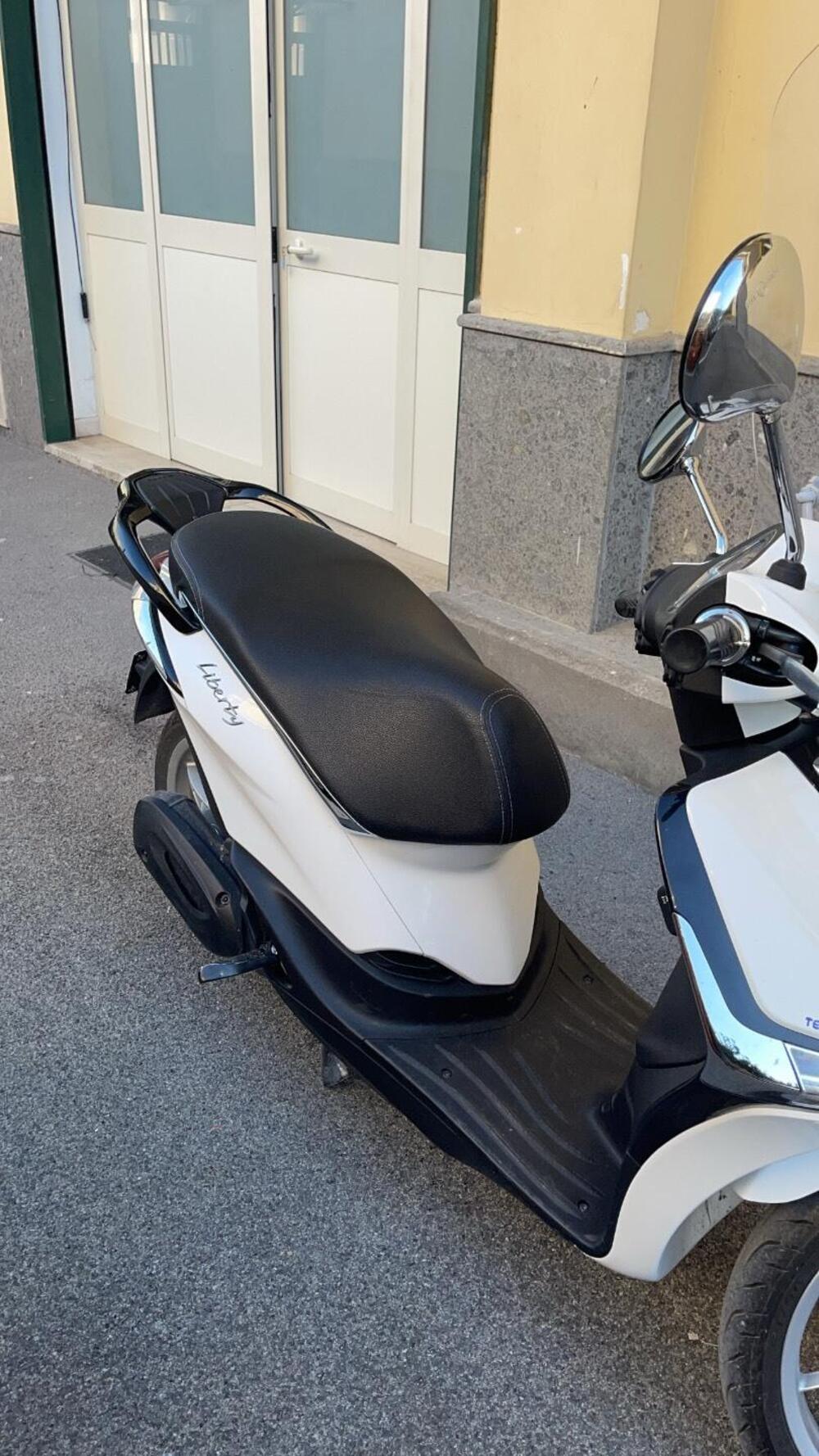 Piaggio Liberty S 50 4T (2020) (2)
