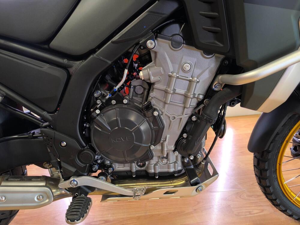 Kove 800X Pro (2024 - 25) (4)