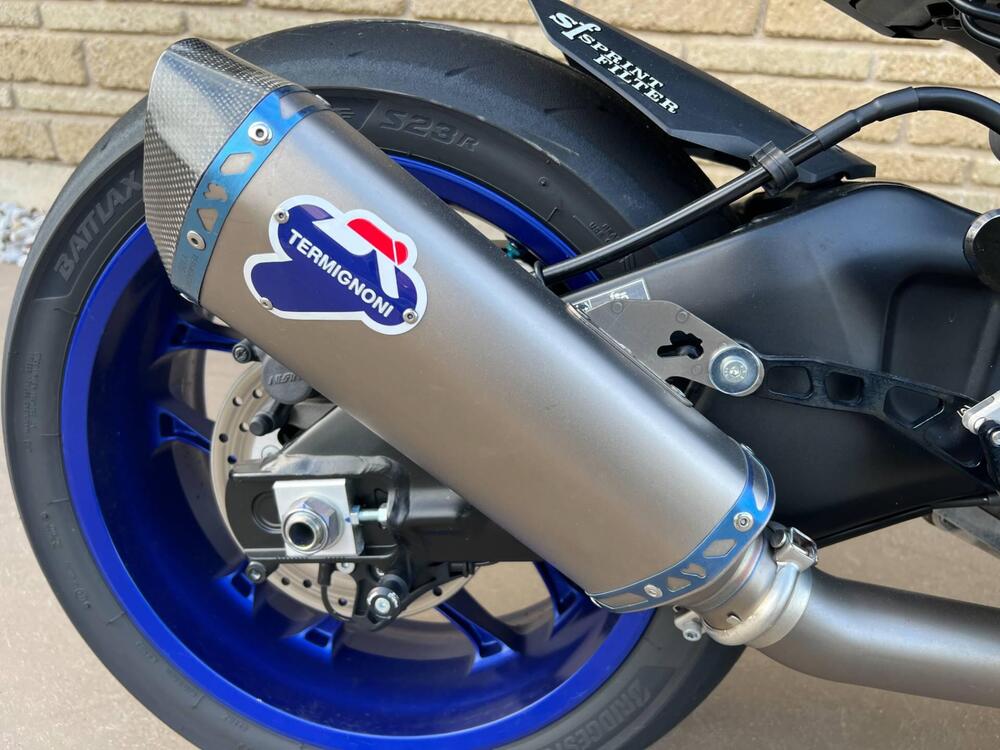 Yamaha YZF R1 (2020 - 25) (5)