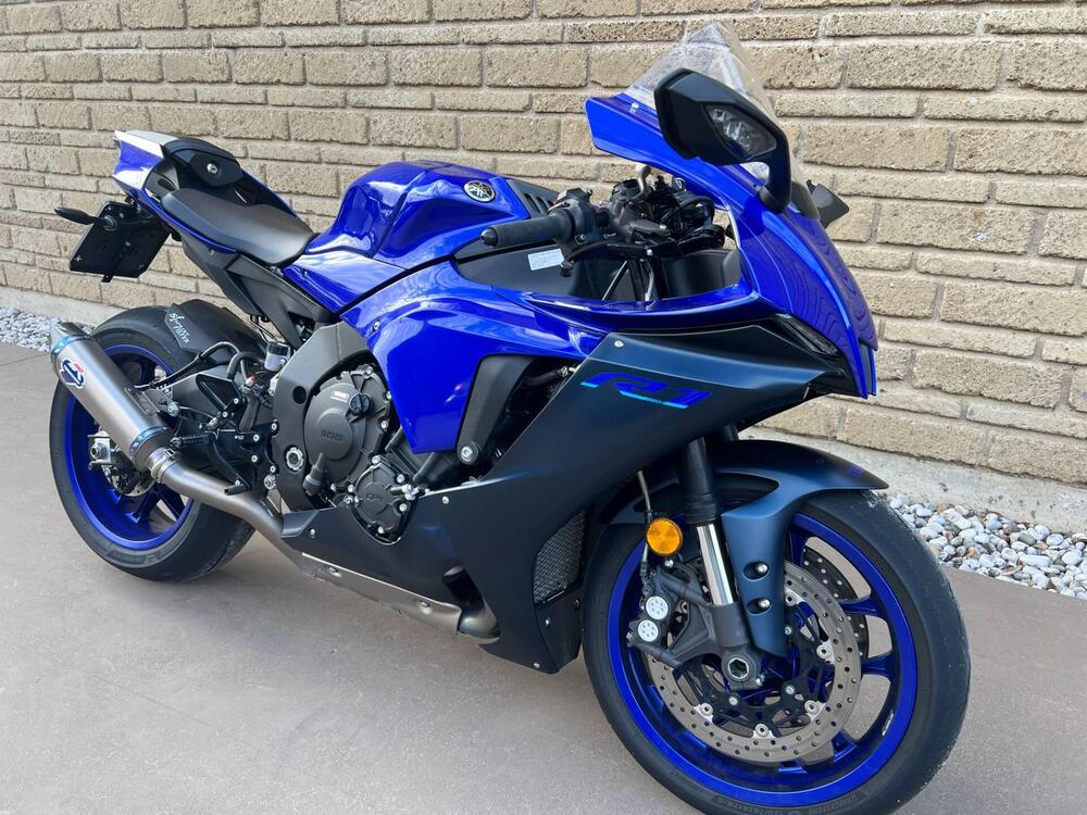 Yamaha YZF R1 (2020 - 25) (9)