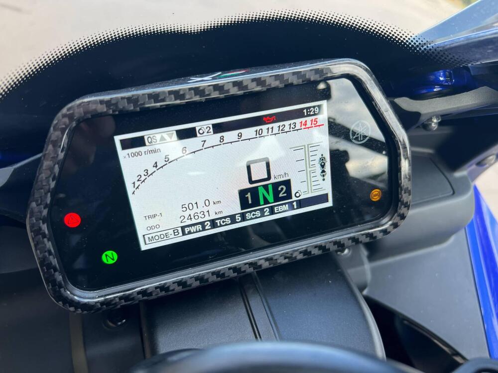 Yamaha YZF R1 (2020 - 25) (10)