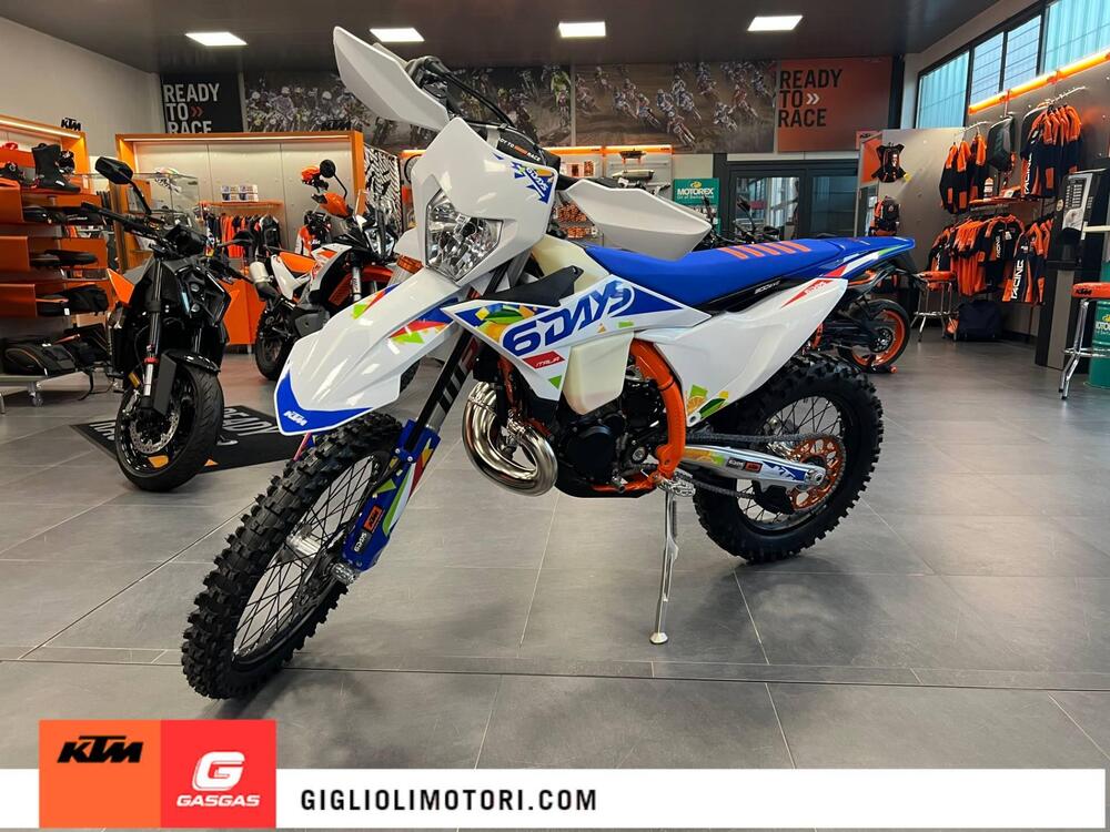 KTM 300 EXC 6Days (2026) (5)