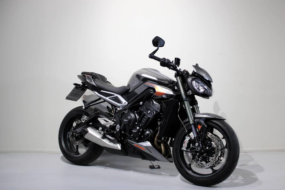 Triumph Street Triple 765 RS (2023 - 26) (2)
