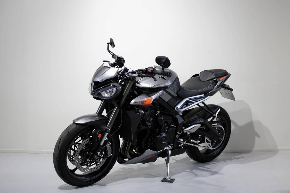 Triumph Street Triple 765 RS (2023 - 26) (3)