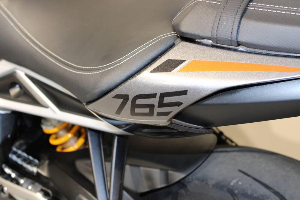 Triumph Street Triple 765 RS (2023 - 26) (7)