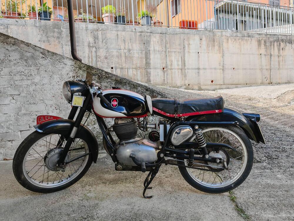 Gilera 150 sport (3)