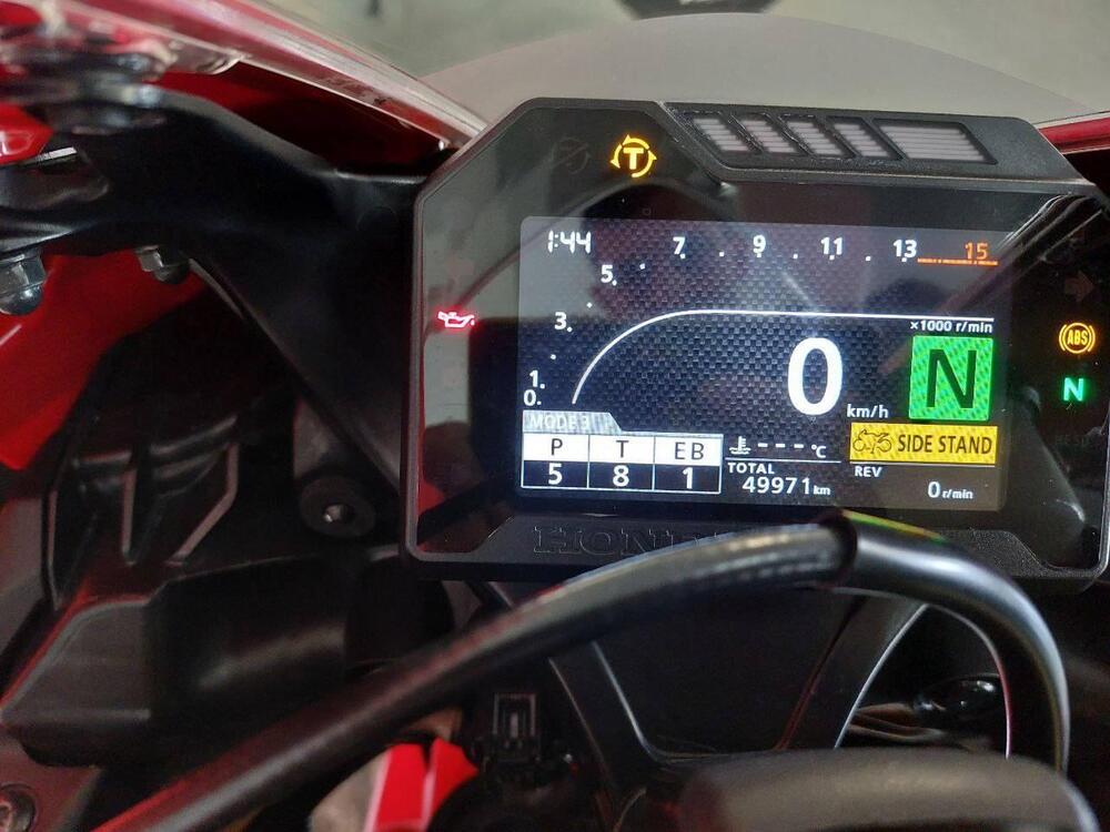 Honda CBR 1000 RR Fireblade (2017 - 19) (2)