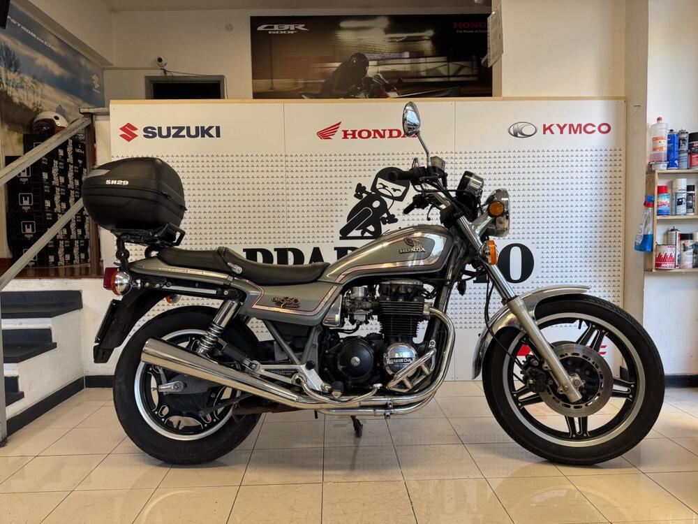 Honda CB 650 Custom  (2)