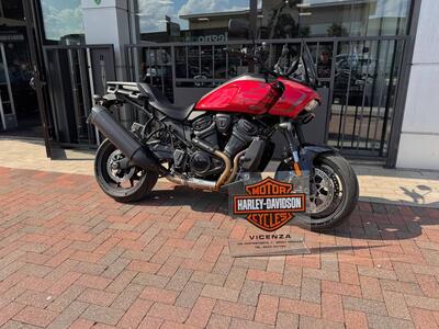 Harley-Davidson Pan America 1250 ST (2025) usata