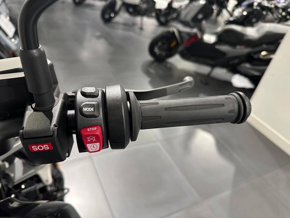 Bmw R 12 (2024 - 26) (9)