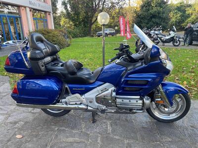 Honda GL 1800 Gold Wing (2000 - 05) usata