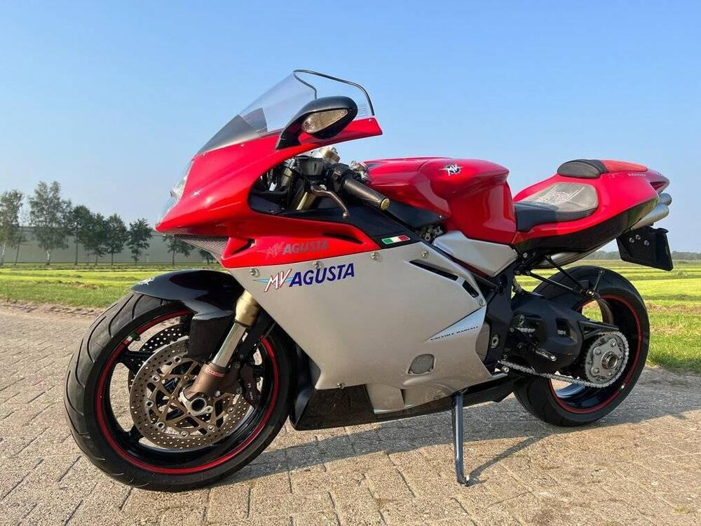 MV Agusta F4 1000 Ago (2003 - 06) (2)