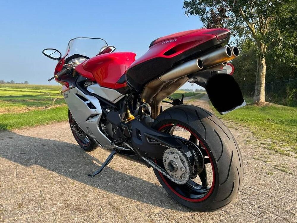 MV Agusta F4 1000 Ago (2003 - 06) (3)