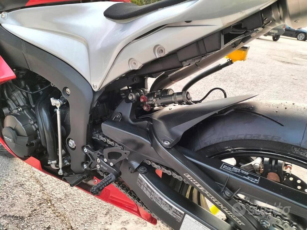 Honda CBR 600 RR (2007 - 08) (4)