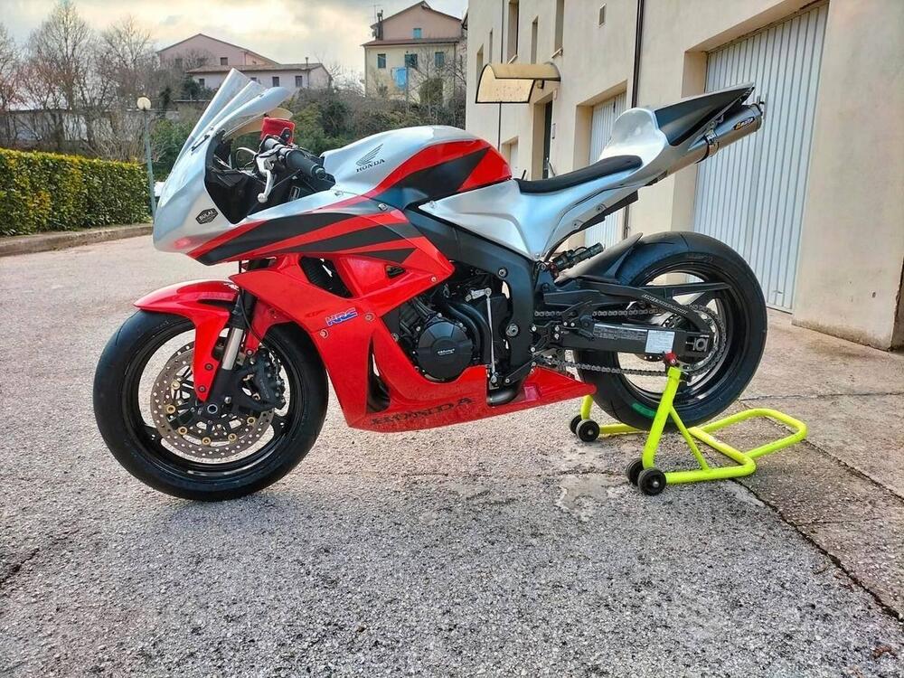 Honda CBR 600 RR (2007 - 08) (2)