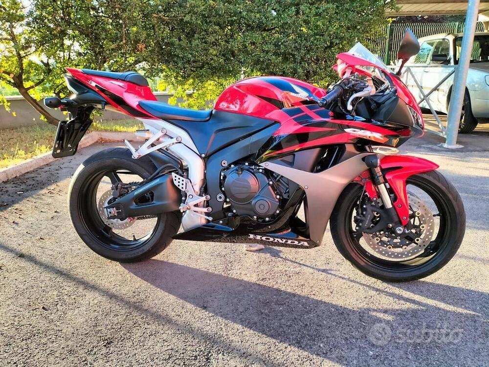 Honda CBR 600 RR (2007 - 08) (6)