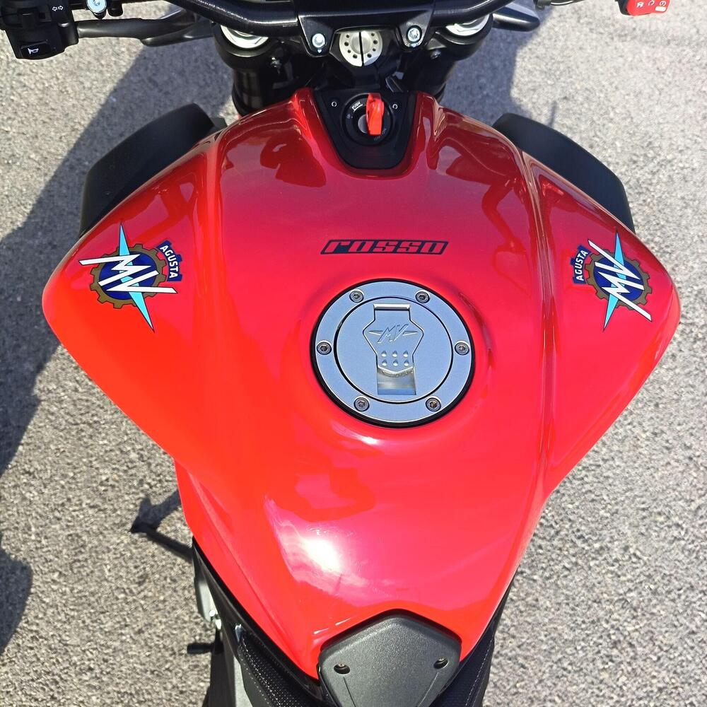 MV Agusta Brutale 800 Rosso (2021 - 23) (10)