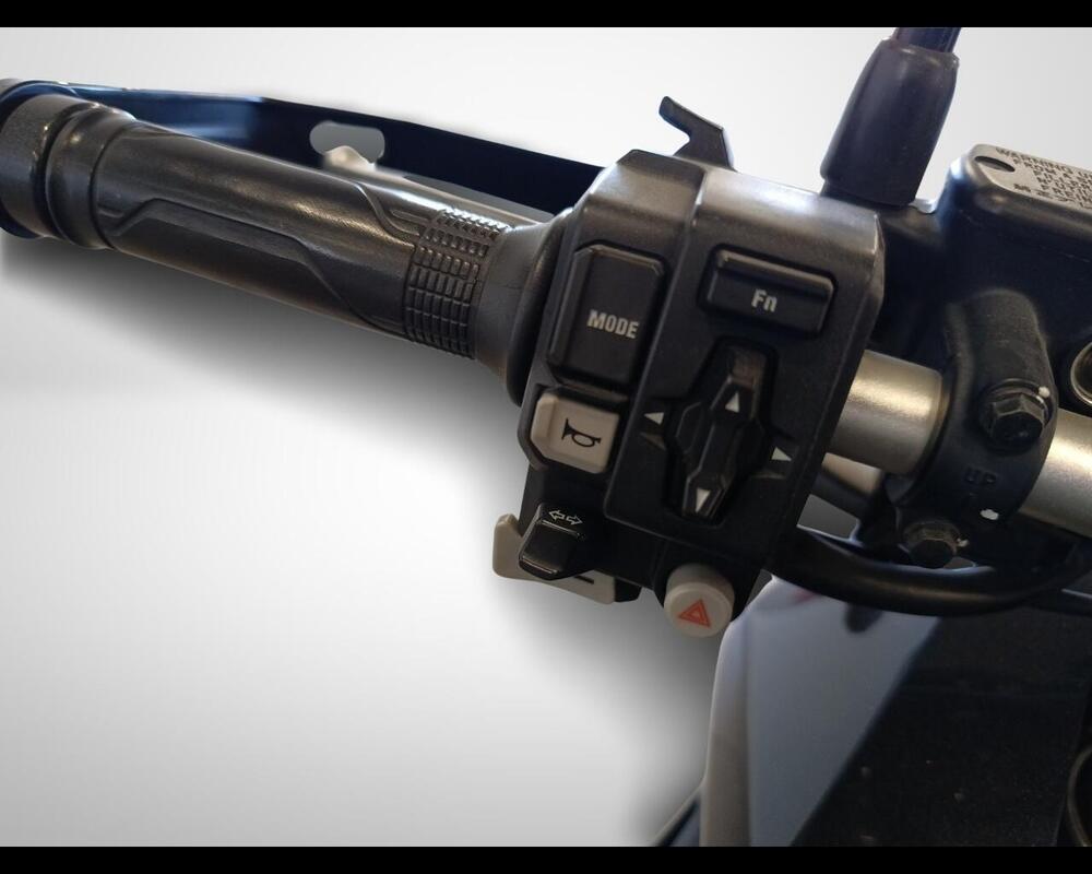 Honda X-ADV 750 DCT Travel (2021 - 24) (9)