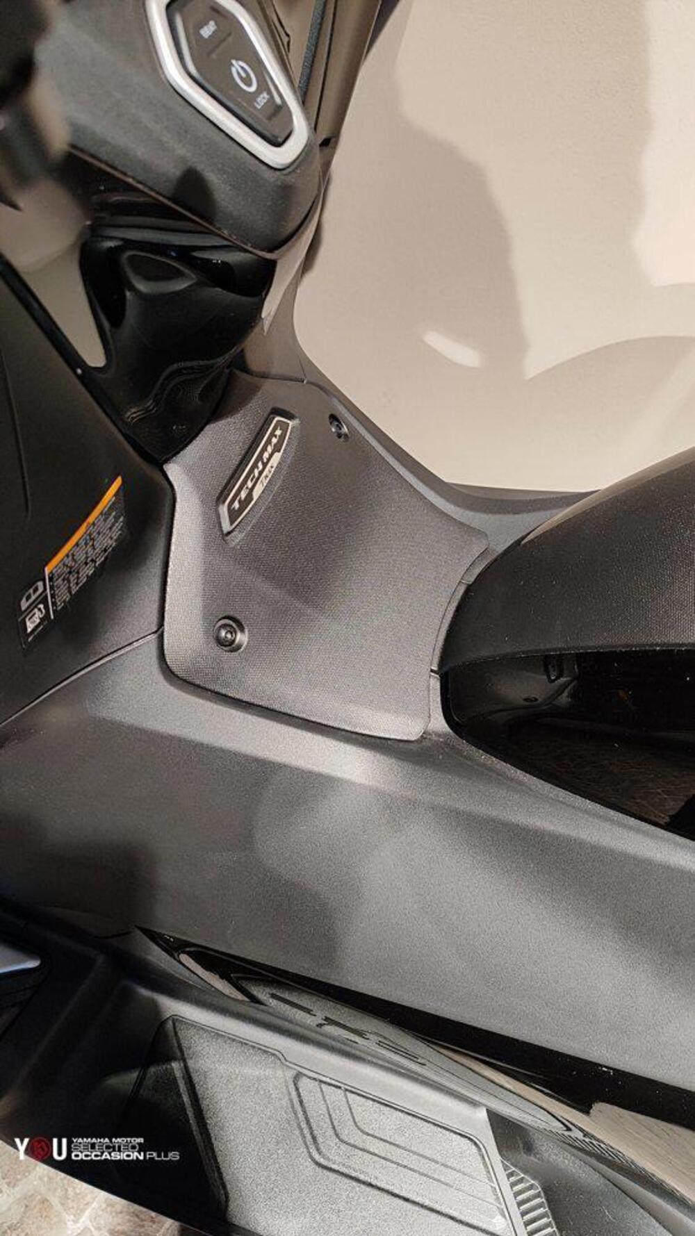 Yamaha T-Max 560 Tech Max (2022 - 24) (5)